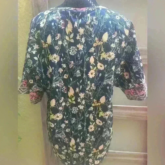 C.O.Z.Y Boho patchwork blouse NWT Size M. 💖 - Picture 3 of 5